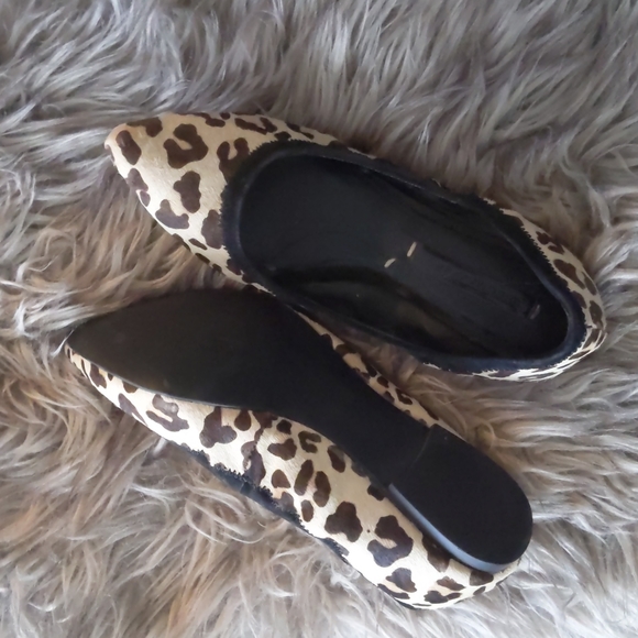 BCBG Max Azria leopard flats - Picture 2 of 4